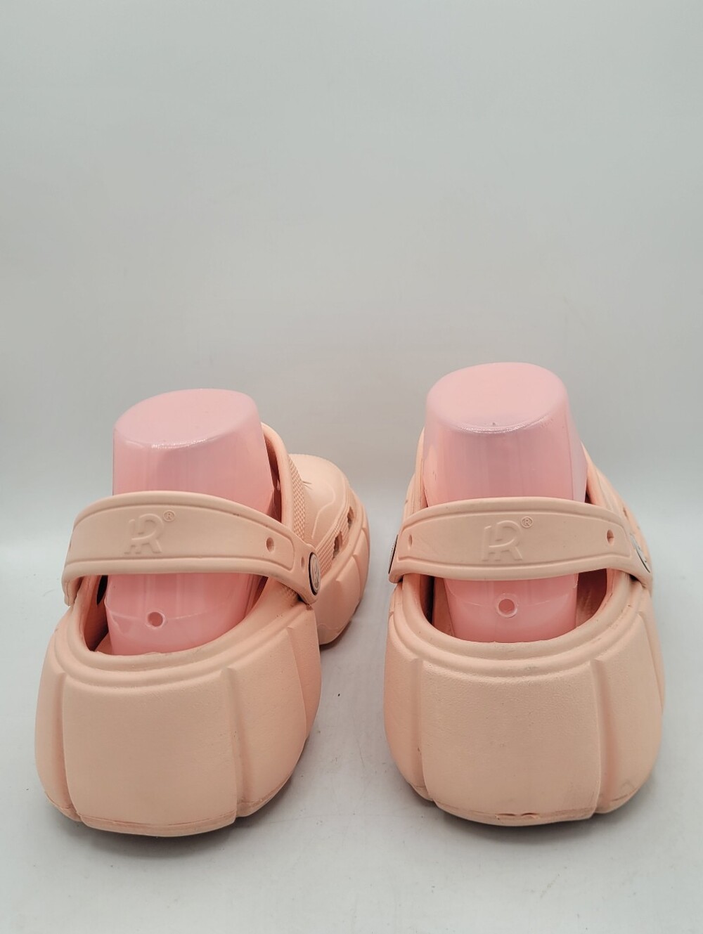 Chunky Platform Clogs Size 7 - Picture 2 of 16